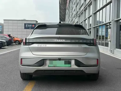 Zeekr 001