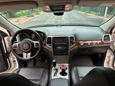 Jeep Grand Cherokee (Import)