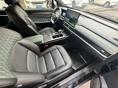 Geely Haoyue L