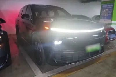 Li Auto L8