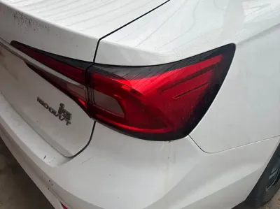 Roewe i5