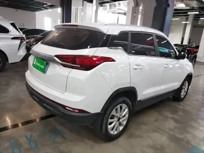 BAIC X3