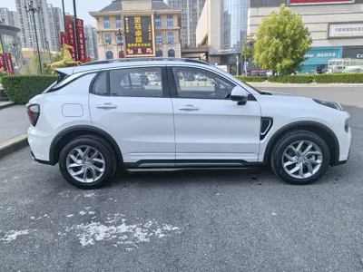 Lynk & Co 01