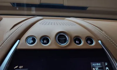 Astonmartin DBX