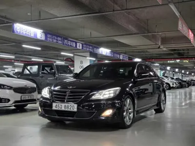Hyundai Genesis
