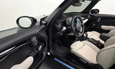 MINI Cooper Convertible