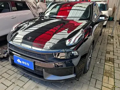 Lynk & Co 03