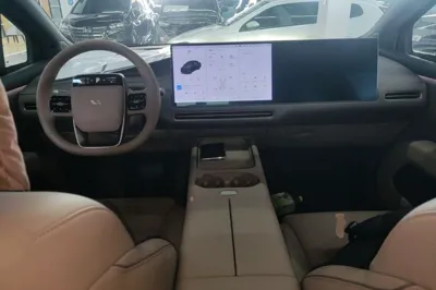 Li Auto Li Auto i6