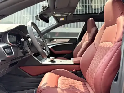 Audi A7L
