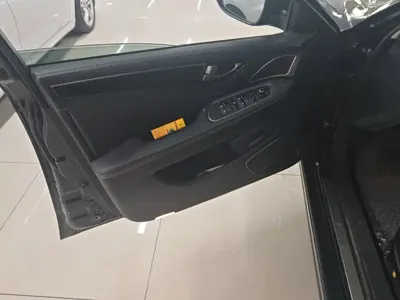 Hongqi Hongqi H7