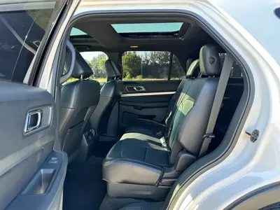 Ford Explorer (Import)