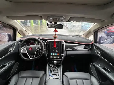 BYD MAX