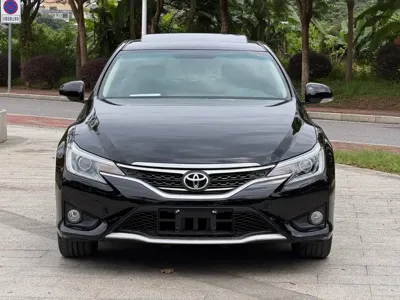 Toyota Reiz
