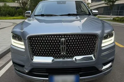 Lincoln Navigator