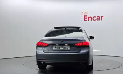 Hyundai Genesis