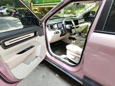 Geely ICON