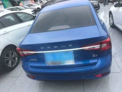 Roewe i5