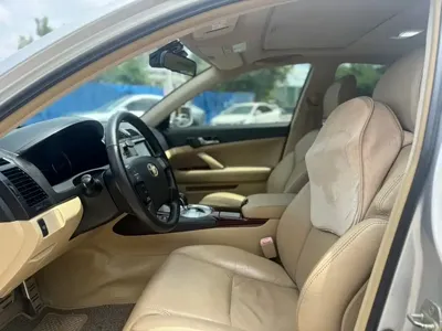 Toyota Reiz