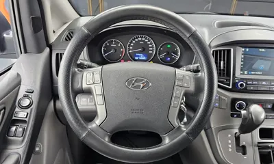 Hyundai Starex