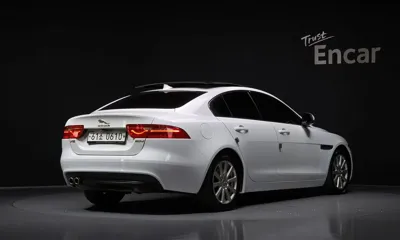 Jaguar XE