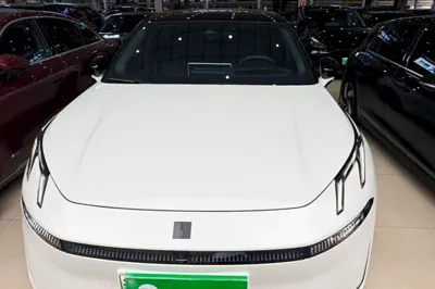 Lynk & Co 07