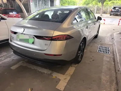 Roewe D7