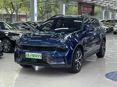 Lynk & Co 01 EM-P