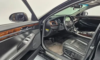 Genesis EQ900