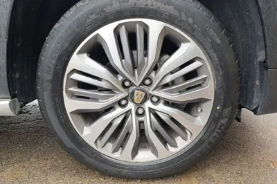 Roewe RX8