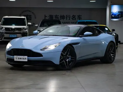 Aston Martin DB11