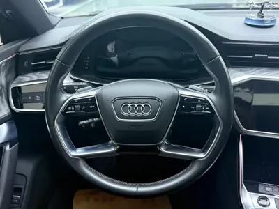 Audi A7L