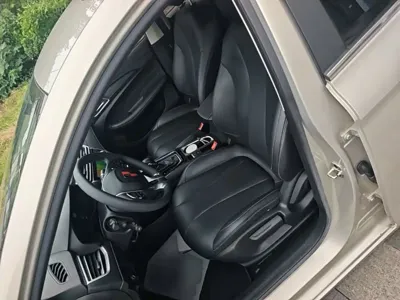 Roewe i5