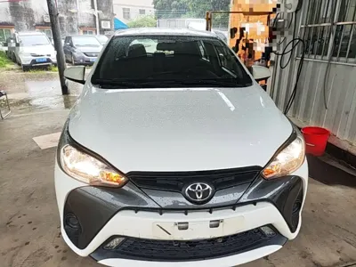 Toyota Yaris L