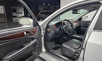 Hyundai Equus