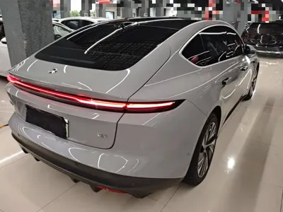 Nio ET5