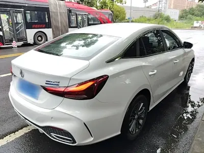 MG MG5