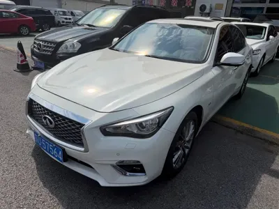 Infiniti Q50L