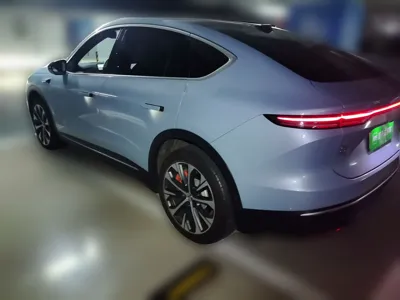 Nio EC7