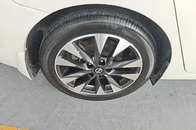Nissan Lannia