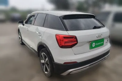 Audi Q2L e-tron