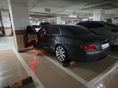 Bentley Flying Spur