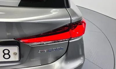 Lexus CT200h