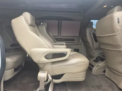 Chevrolet Express Van