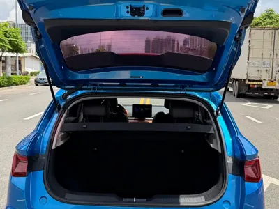 BYD e2