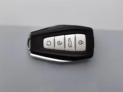 Geely L HiP