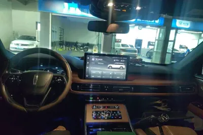 Lincoln Aviator