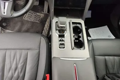Hongqi HS7 PHEV