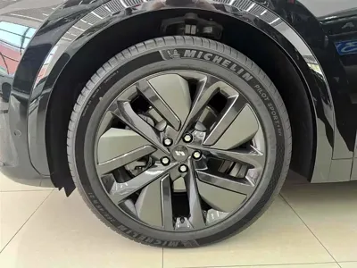 Li Auto Li L7
