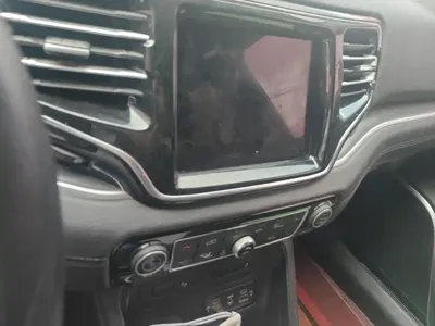 Jeep Grand Commander