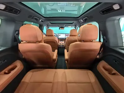 Li Auto Li L8
